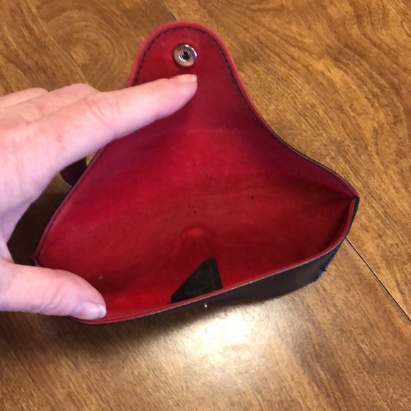 Ray-Ban Glass Case - Picture 5 of 8